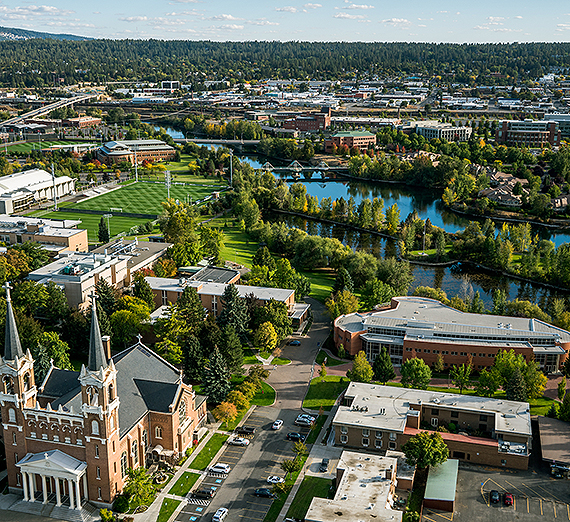 Top 5 Reasons to Earn a Graduate Degree