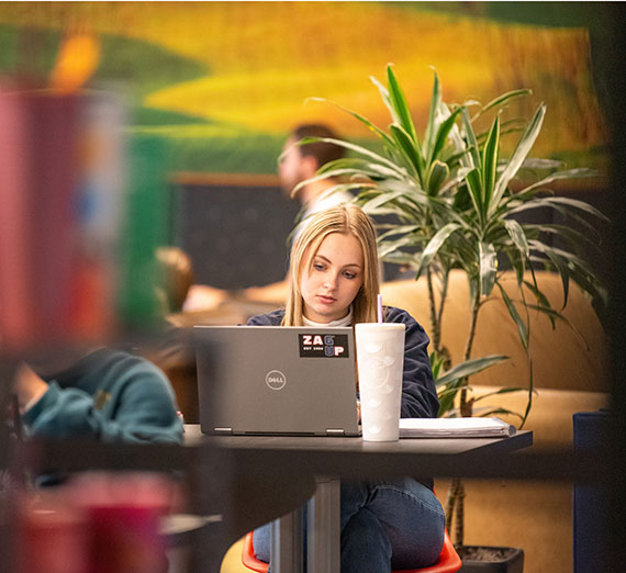 GU Professors Offer Tips for Making AI Your Best Study Buddy