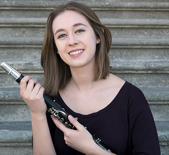 Senior Bethany Beekly Balances Art, Science
