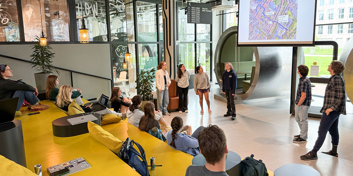 Delft: Presentation Day