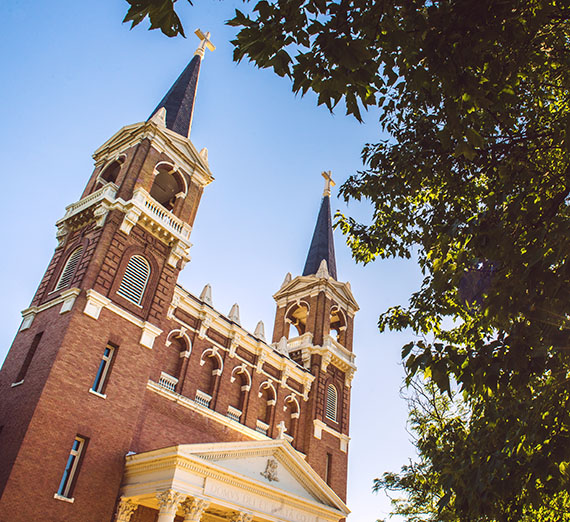 Faculty Recognized for Excellence Under Extraordinary Circumstances