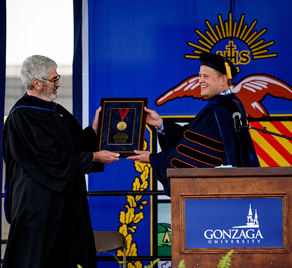 Chief Justice Mike McGrath receives 2021 Law Medal