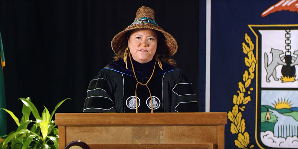 Speakers Applaud Graduates' Persistence at Commencement