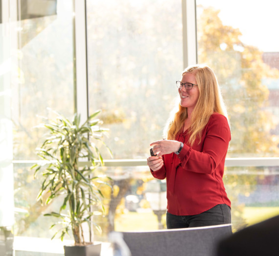 School of Leadership Studies' Dr. Cunningham Receives Outstanding Mentor Award