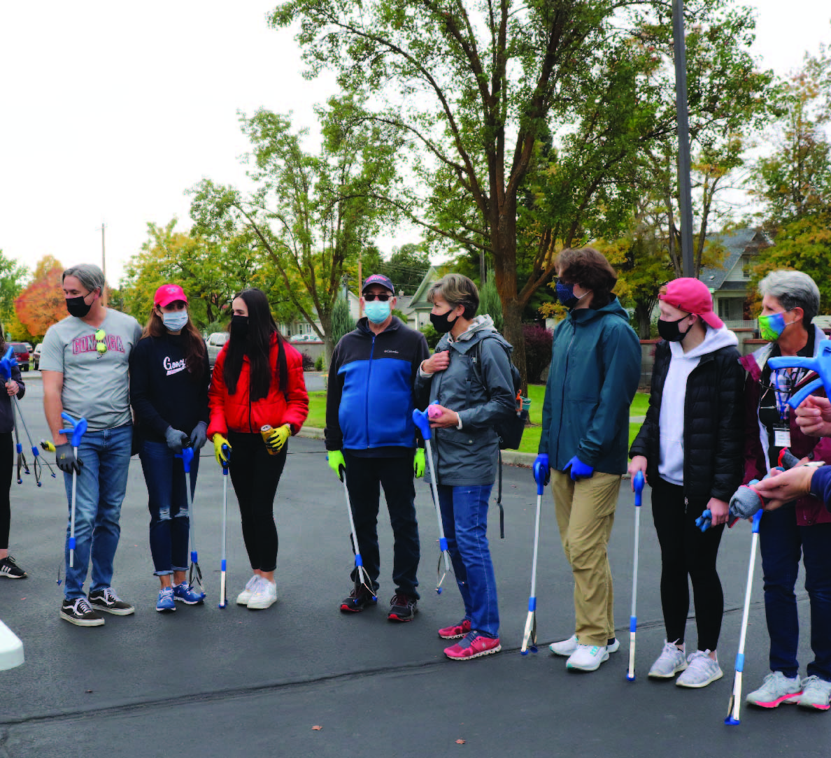 Fall Family Weekend Neighborhood Cleanup