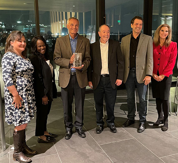 Scott Morris ('80) Awarded University District's 2024 Impact Award