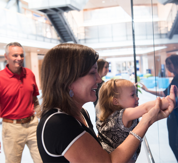 Liz & Scott Morris Increase Opportunity for Humanities Research with Gift