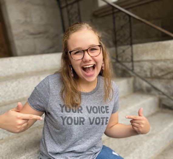 Zag Mae Cramer Receives Voyager Scholarship