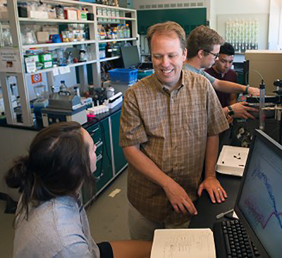 Keck Grant Advances Students' Skills