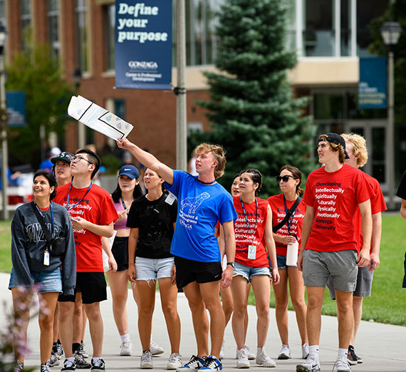 A Warm Welcome as Orientation Moves to Summer