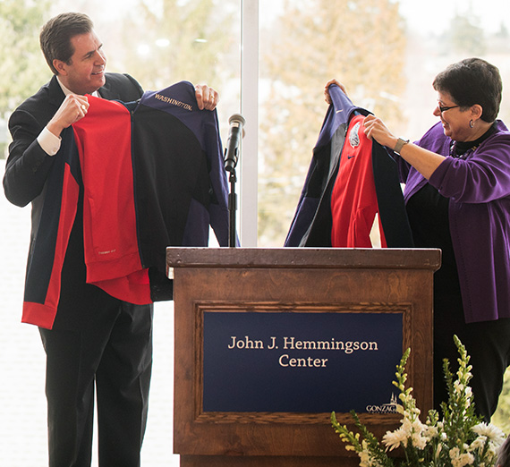 Gonzaga to Greet UW Medical Students