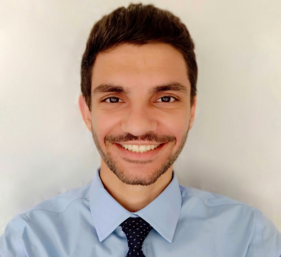 University of Washington School of Medicine- Spokane Student Helps During In-Flight Health Emergency