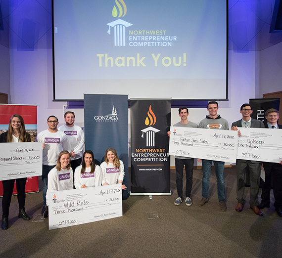 Entrepreneurship & Innovation Students Receive Honors