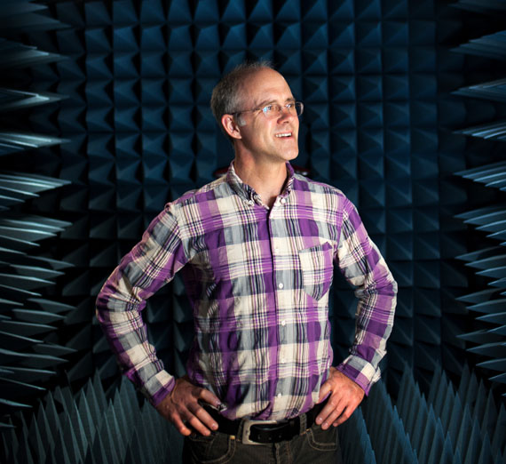 GU's Largest Federal Research Grant Funds Smart Antenna, Radio Lab