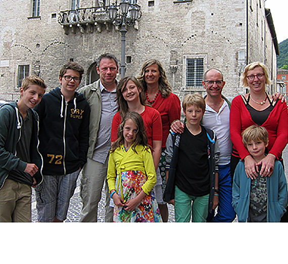 Study-Abroad Program Helps Draw Two Families to Italy